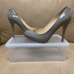 Ivanka Trump Patent Leather Grey Heel Sz 9